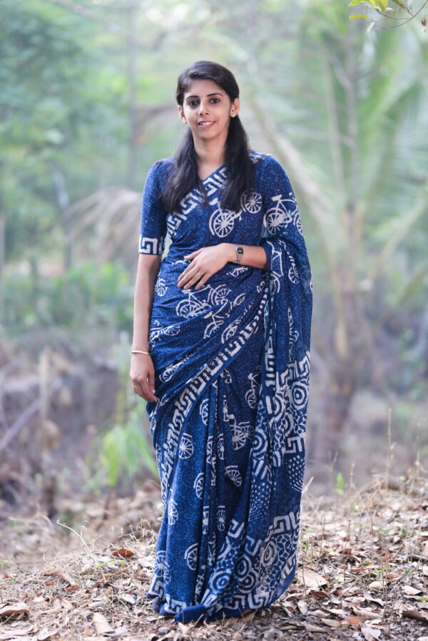 BIN_2163.JPG Cycle Indigo Mulmul Saree