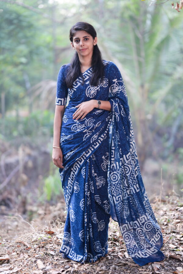 BIN_2165.JPG Cycle Indigo Mulmul Saree