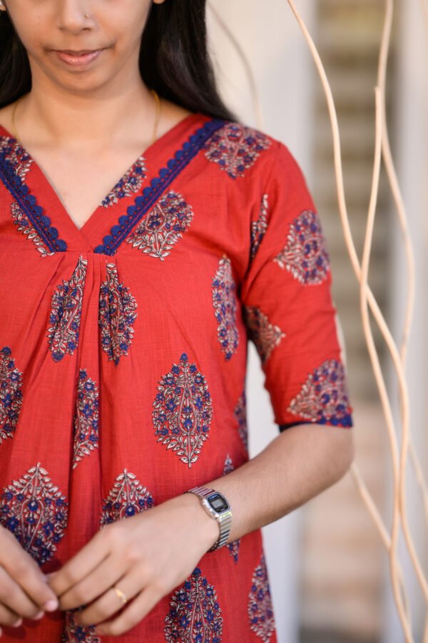 BIN_3387.JPG Red Kurti